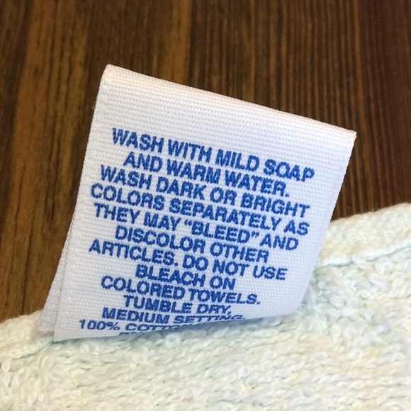 FINAL SALE PRICE Vintage 3 Piece Lot - Q Sheet, H Towel & Apron - Picture 9 of 11